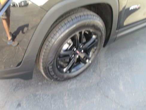 Used 2022 GMC Terrain AT4 w/ Infotainment Package II image 14