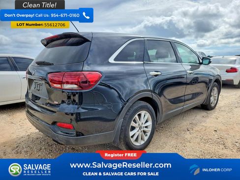 Used 2019 Kia Sorento FWD image 4