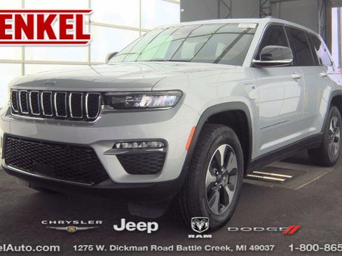 Used 2022 Jeep Grand Cherokee Limited 4xe AWD/4WD image 1