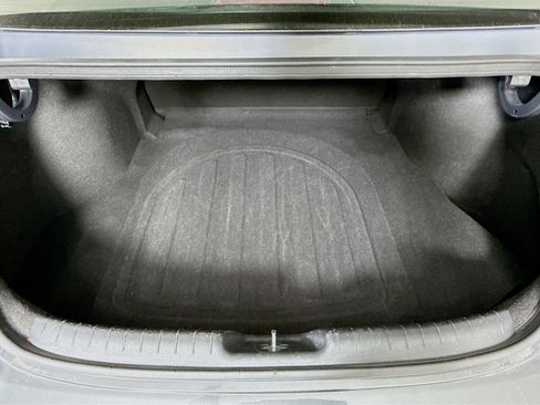 Used 2023 Hyundai Elantra SEL image 32