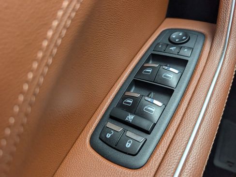 Used 2022 Maserati Levante GT AWD/4WD image 40