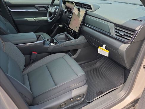 New 2026 GMC Terrain AT4 w/ Convenience Package III AWD/4WD image 33