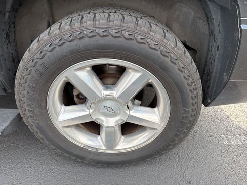 Used 2011 Chevrolet Tahoe LTZ AWD/4WD image 2