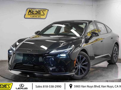 Used 2026 Lexus ES 350e w/ Convenience Package
