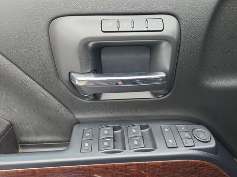 Used 2017 GMC Sierra 1500 SLT w/ SLT Premium Package AWD/4WD image 19