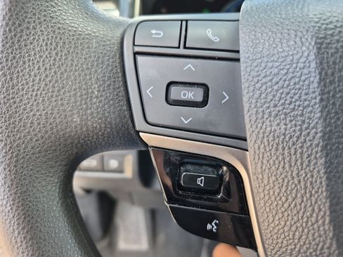 Used 2025 Toyota Camry LE FWD image 16