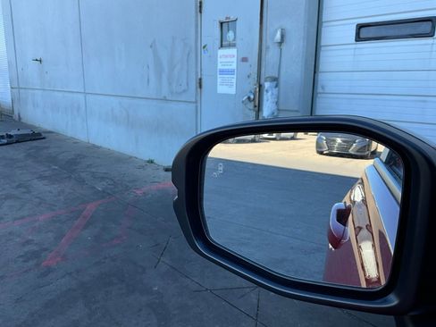 Used 2025 Honda HR-V Sport image 17