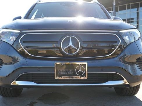Certified 2023 Mercedes-Benz EQB 300 4MATIC image 11