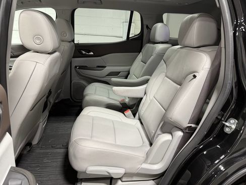 Used 2023 GMC Acadia SLT w/ Technology Package image 20