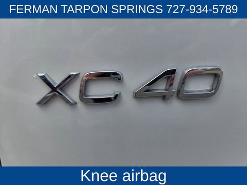 Used 2021 Volvo XC40 T5 Inscription w/ Advanced Package image 17