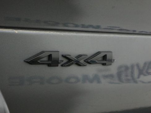 Used 2024 Jeep Grand Cherokee L Laredo image 39