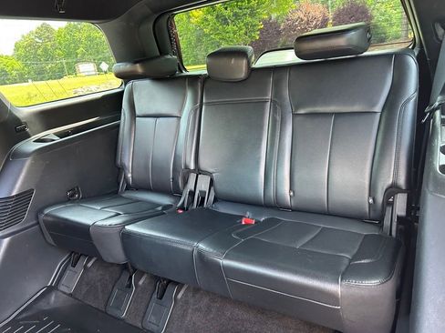 Used 2020 Ford Expedition XLT w/ Equipment Group 202A RWD image 45