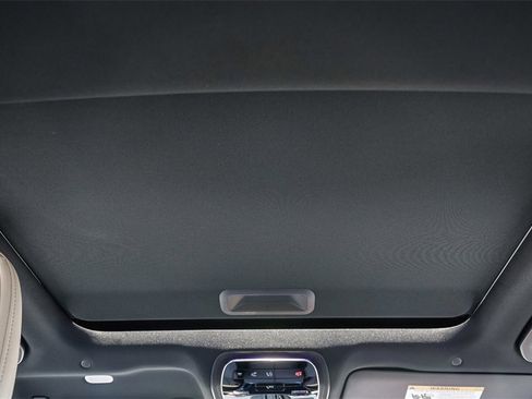 New 2025 Mercedes-Benz C 300 4MATIC Sedan image 16