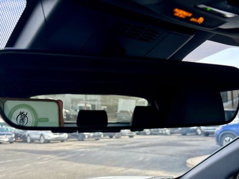 Used 2023 Toyota bZ4X AWD image 21