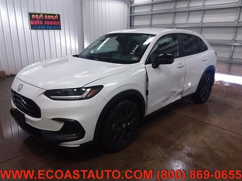 Used 2023 Honda HR-V Sport image 1