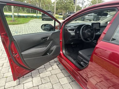 Used 2024 Toyota Corolla LE FWD image 22