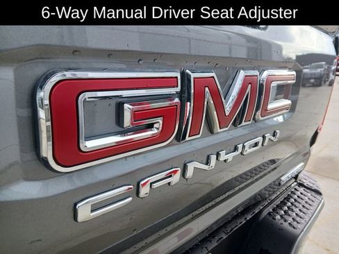 New 2026 GMC Canyon Elevation w/ Convenience Package image 41