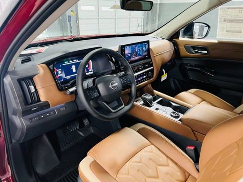 New 2026 Nissan Pathfinder Platinum FWD image 23