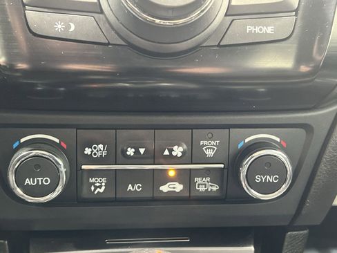 Used 2013 Acura ILX w/ Technology Package image 19