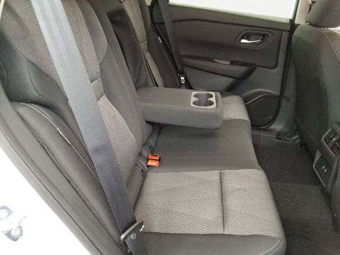 Certified 2026 Nissan Rogue SV FWD image 15
