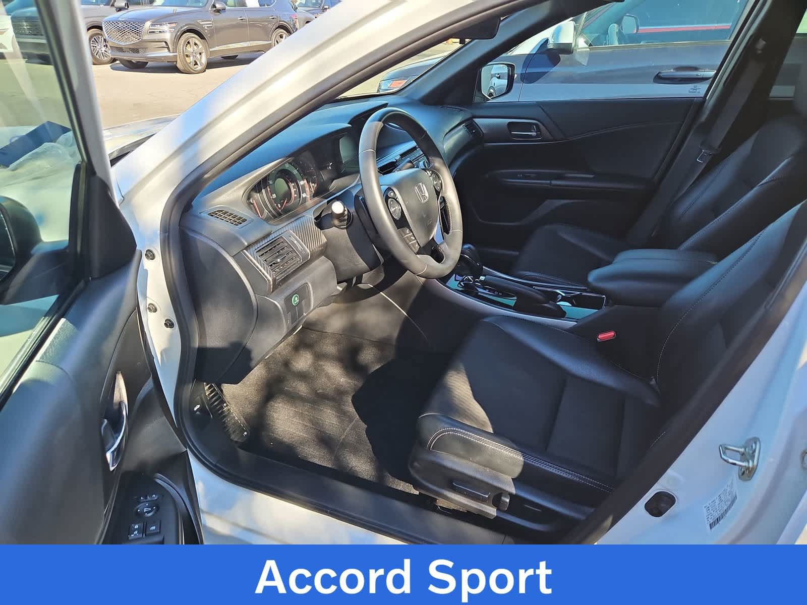 Used 2017 Honda Accord Sport image 10