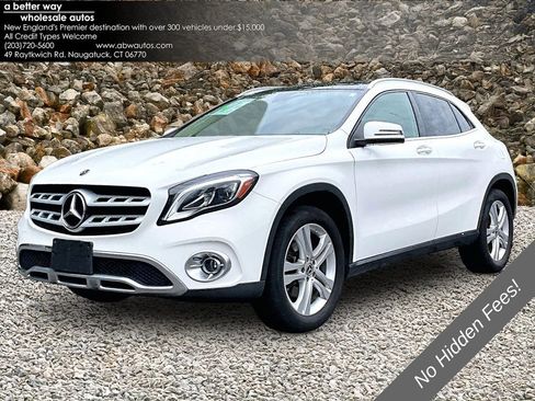 Used 2019 Mercedes-Benz GLA 250 4MATIC w/ Premium Package image 1