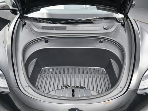 Used 2023 Tesla Model 3 Standard Range image 38