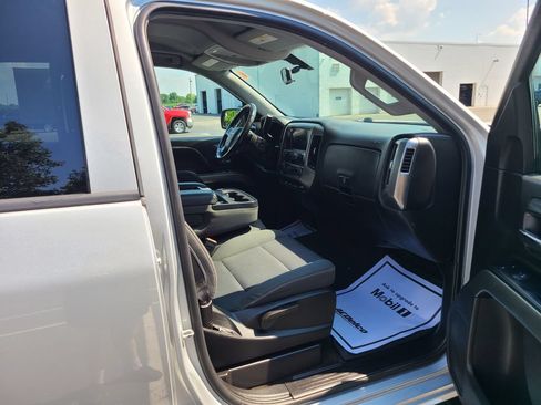 Used 2018 Chevrolet Silverado 1500 LT w/ All Star Edition AWD/4WD image 12