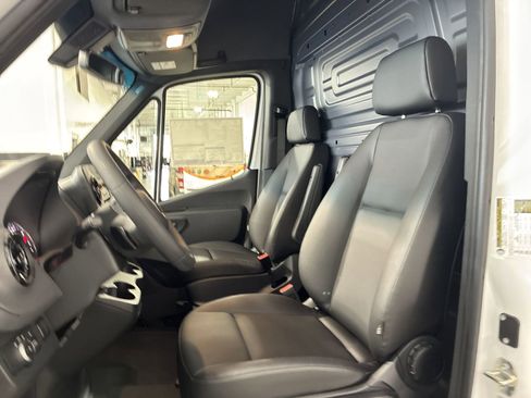 New 2025 Mercedes-Benz Sprinter 2500 image 13