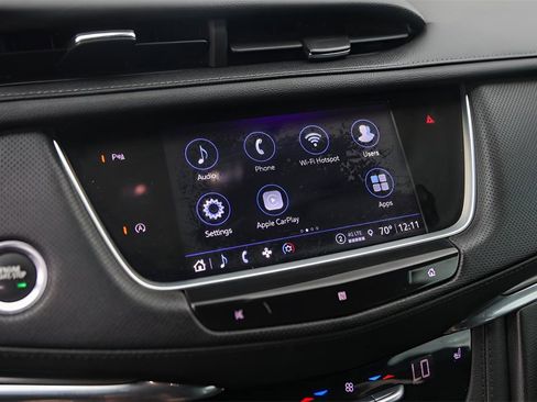 Used 2021 Cadillac XT5 Luxury image 16