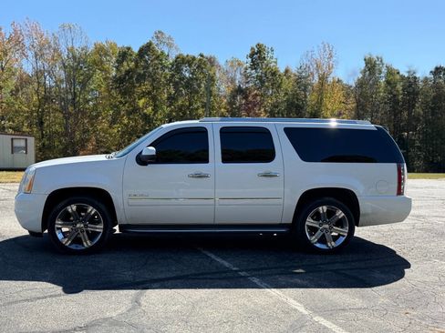 Used 2012 GMC Yukon XL Denali image 7