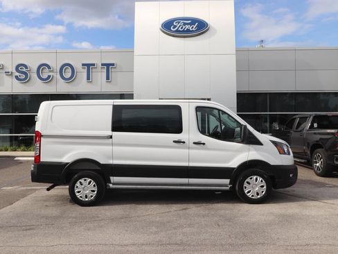 Used 2025 Ford Transit 250 Low Roof w/ Exterior Upgrade Package RWD image 17