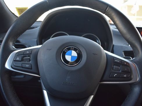 Used 2023 BMW X2 sDrive28i image 15