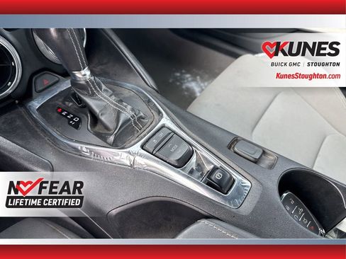 Used 2020 Chevrolet Camaro LT image 36