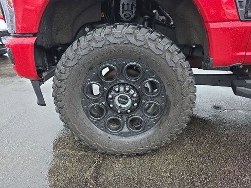 Certified 2024 Ford F250 XLT w/ Black Appearance Package image 5