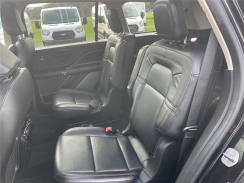 Used 2023 Lincoln Aviator Reserve image 33
