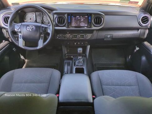 Used 2019 Toyota Tacoma TRD Sport image 16
