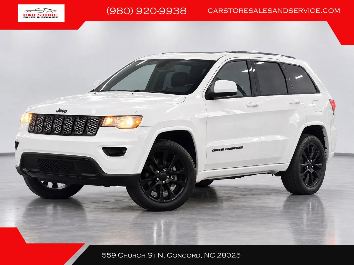 Used 2018 Jeep Grand Cherokee Altitude RWD image 1