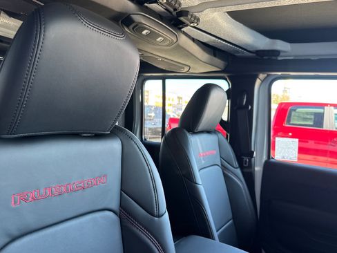 New 2026 Jeep Wrangler Unlimited Rubicon AWD/4WD image 15
