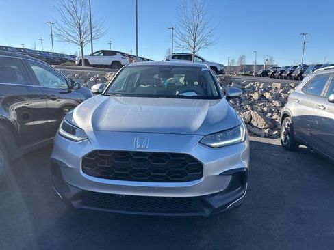 Used 2024 Honda HR-V LX image 2