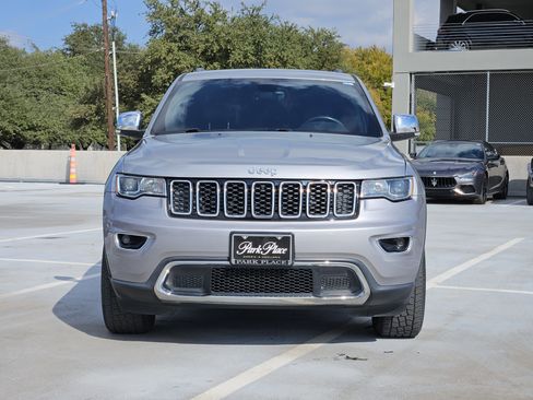 Used 2018 Jeep Grand Cherokee Limited image 6