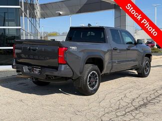 Used 2024 Toyota Tacoma TRD Off-Road w/ TRD Off Road Premium Package AWD/4WD video 3
