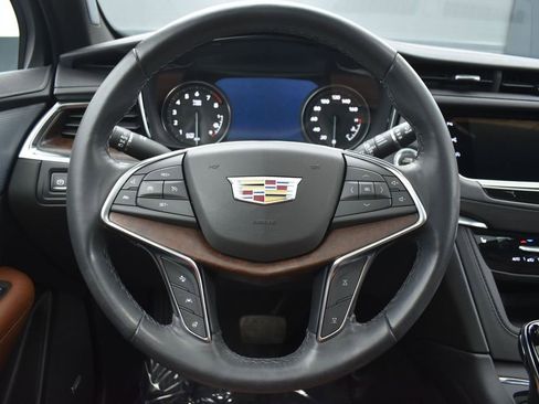 Certified 2024 Cadillac XT5 Premium Luxury w/ Technology Package AWD/4WD image 15