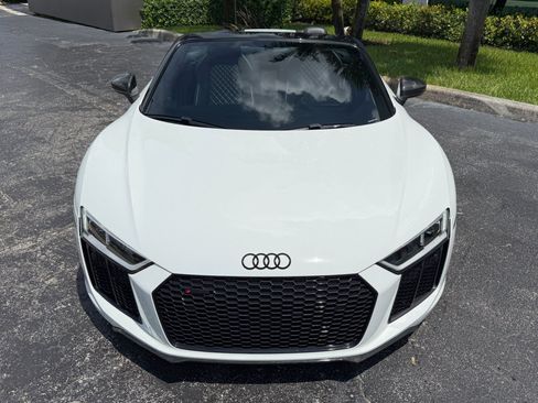 Used 2017 Audi R8 V10 w/ Carbon Exterior Package AWD/4WD image 7