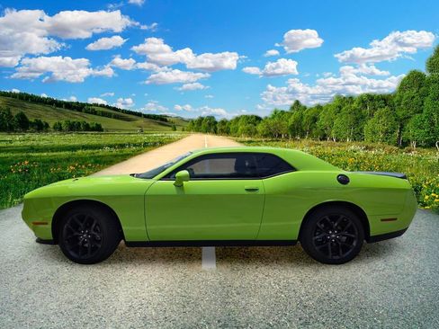 Used 2023 Dodge Challenger SXT w/ Blacktop Package RWD image 3