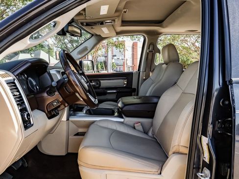 Used 2016 RAM 2500 Laramie image 4