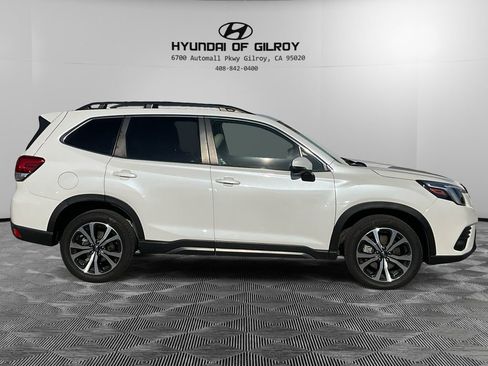 Used 2022 Subaru Forester Limited image 4