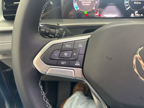 New 2026 Volkswagen Tiguan SE AWD/4WD image 24
