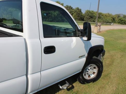 Used 2007 Chevrolet Silverado 3500 W/T w/ Skid Plate Package image 17