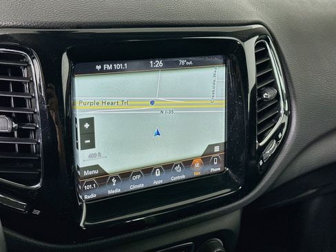 Used 2018 Jeep Compass Limited w/ Navigation Group FWD image 21